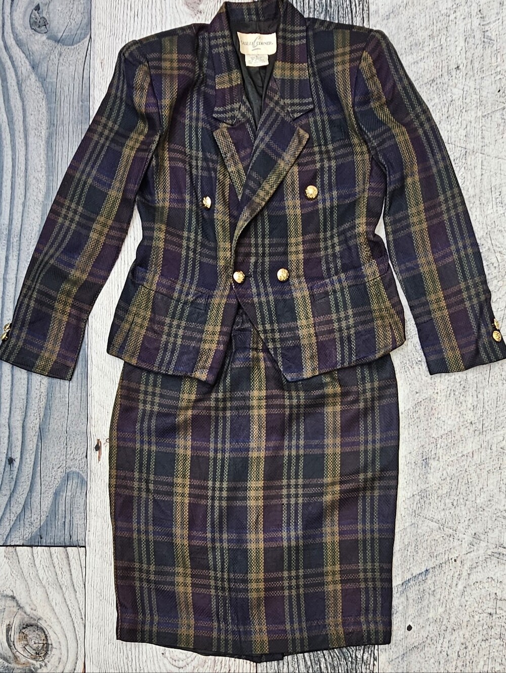 Casual Corner 2 Piece Skirt Suit Set Double Breasted Women's Size 8 Gold Button